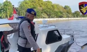 Sat Polairud Polresta Banjarmasin Siaga di Siring Menara Pandang