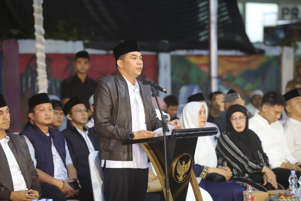 Bupati Andi Rudi Latif Lepas Festival Tanglong 2026