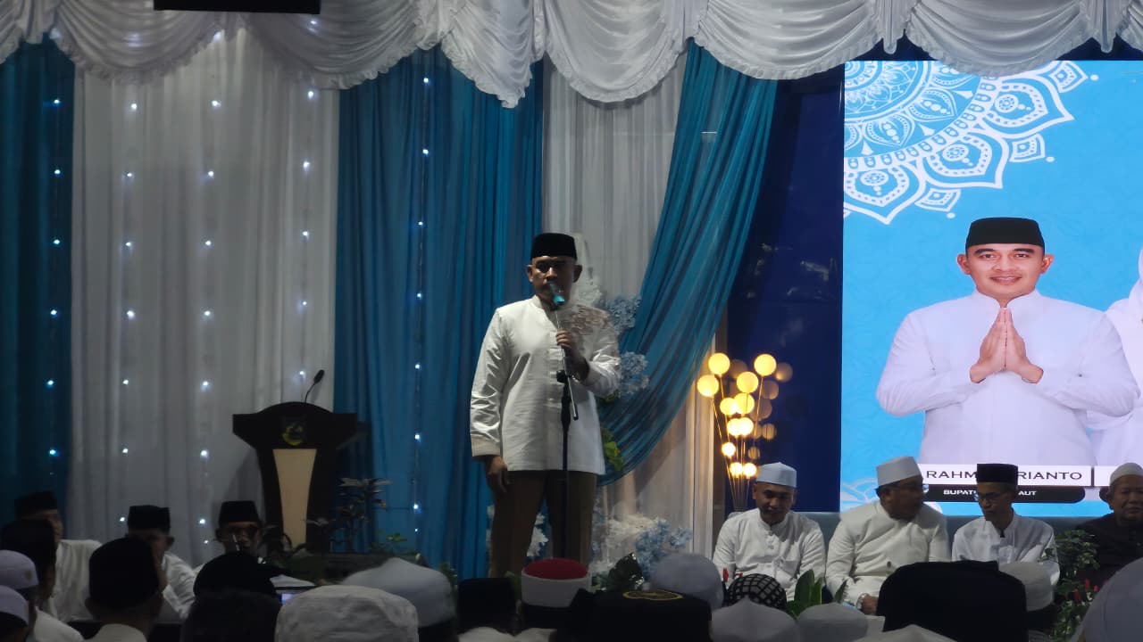 Bupati Tanah Laut, H.Rahmat Trianto