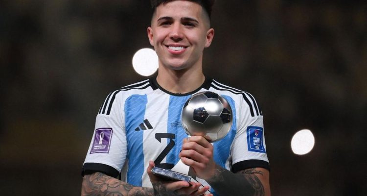 Chelsea Patok Harga Fantastis untuk Enzo Fernandez, Tembus Rp2,2 Triliun