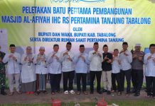 Bupati Tabalong Letakkan Batu Pertama Pembangunan Masjid Al Afiyah di RS Pertamina Tanjung