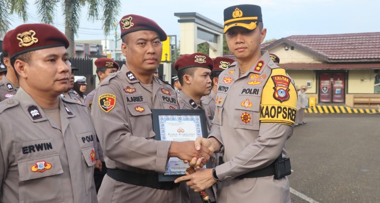 Bongkar Kasus Narkotika 1,1 kg, 22 Personel Polres Tabalong Raih Penghargaan