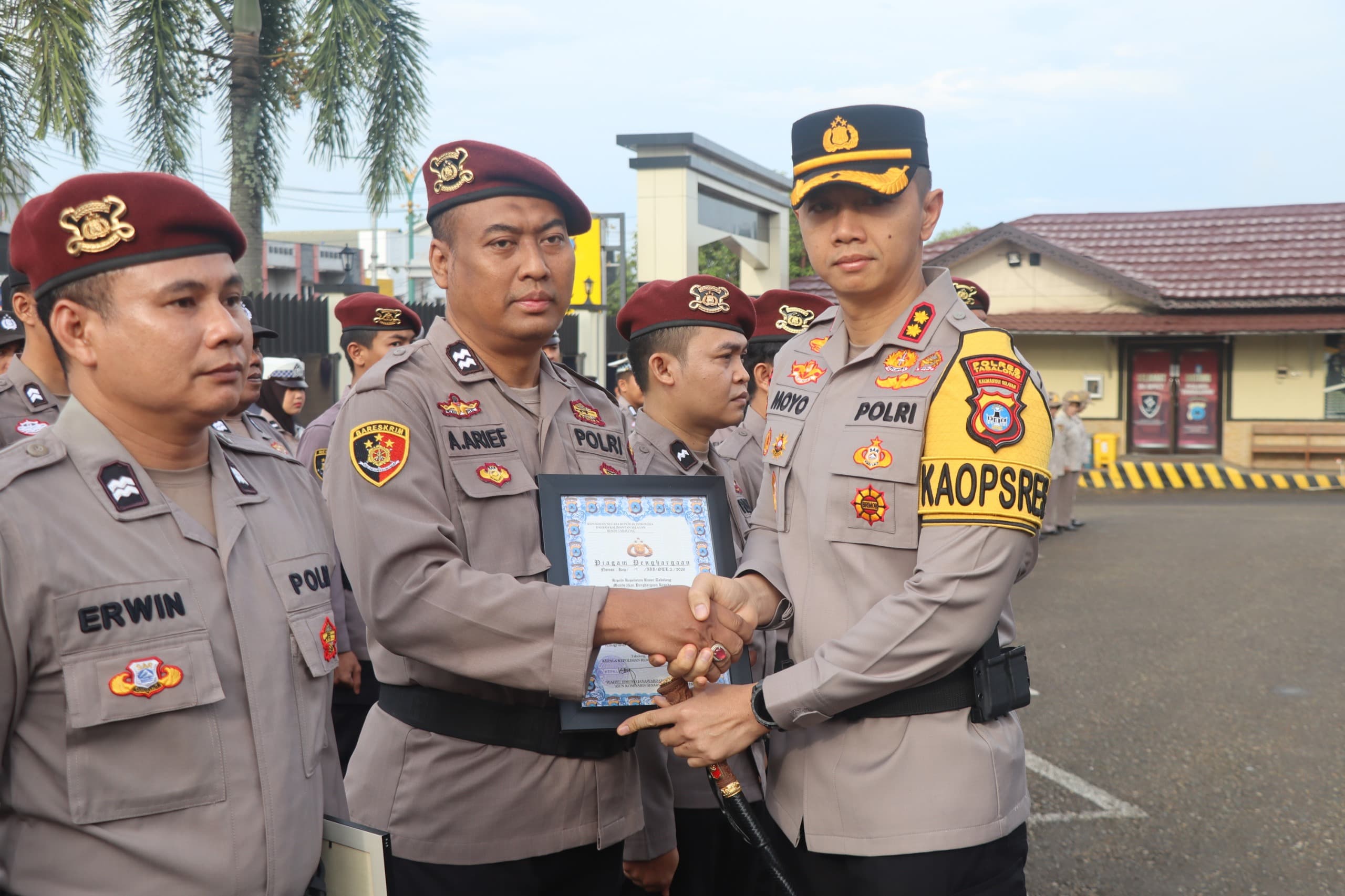 Bongkar Kasus Narkotika 1,1 kg, 22 Personel Polres Tabalong Raih Penghargaan