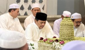Wagub Kalsel Melebur Bersama Jemaah di Haul Abah Guru Banjar
