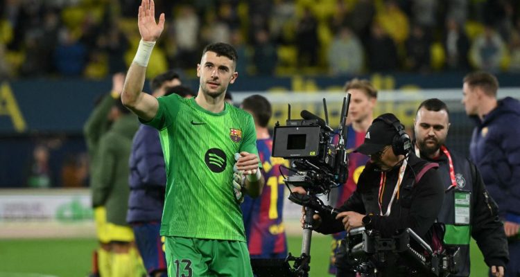 Pesta Gol Barcelona Dibayar Mahal! Joan Garcia Cedera Usai Hajar Newcastle United