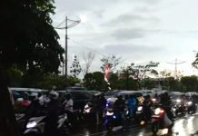 Jalan A. Yani Km. 4,5 Dekat Jembatan Fly Over Macet Jelang Buka Puasa Petang ini