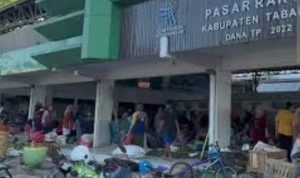 Membludak! Pasar Bauntung Tanjung Diserbu Warga Jelang Lebaran, Pembeli Berdesakan Sejak Pagi