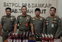 Puluhan Botol Miras Disita Satpol PP Tanah Laut dari Warung Remang-Remang