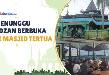 Menunggu Adzan Berbuka di Masjid Tertua