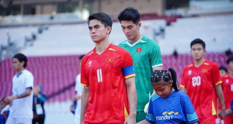 Vietnam Lolos Otomatis Khuat Van Khang Siap Hajar Malaysia