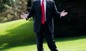 Trump Kerahkan Agen ICE di Bandara Picu Kekhawatiran Suporter Piala Dunia 2026