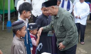 Safari Ramadan di Haruyan, Bupati HST Serahkan Santunan dan Perkuat Perlindungan Pekerja Rentan