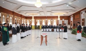 Gubernur H. Muhidin Rotasi 6 Pejabat Eselon II Pemprov, Bakal Evaluasi Kinerja Berkala Tiap 6 Bulan