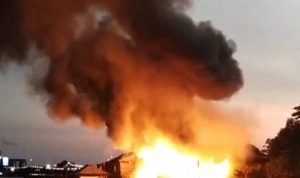 Tiga Rumah Hangus Terbakar dan 4 Bangunan Rusak Ringan Dalam Kebakaran di Ujung Murung