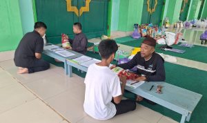 Zakat Fitrah Mulai Mengalir, Warga Banjarbaru Serbu Masjid Al-Munawwarah Sejak H-3
