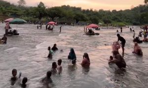 Wisata Riam Bajandik di HST Diserbu Ribuan Pengunjung Selama Sepekan Usai Idulfitri 1447 H