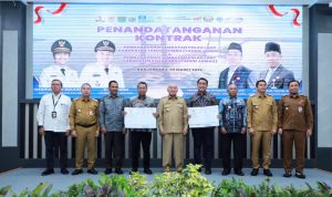 Kontrak Pembangunan Jembatan Penghubung Kalimantan-Pulau Laut Ditandatangani, Gubernur Muhidin Minta Kontraktor Kerjakan