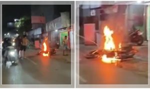 Malam-Malam! Motor Terbakar di Simpang Belitung Banjarmasin, Warga Panik