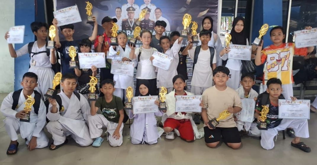 Atlet Karate HST Borong Juara di Piala Pangdam XXII Tambun Bungai Banjarmasin