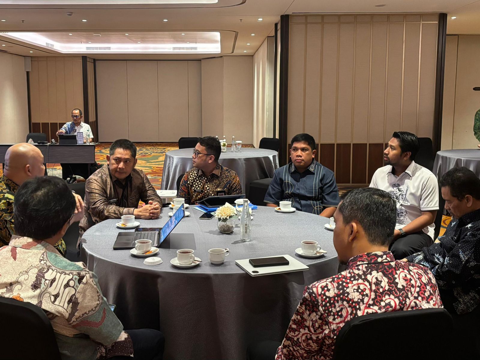 Pemkab HST Bahas Revitalisasi 23 Sekolah Terdampak Banjir Bersama Kemdikdasmen RI
