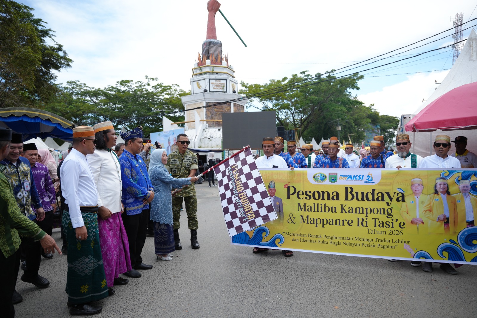 Karnaval Mallibu Kampong Meriahkan Pesona Budaya Mappanre Ri Tasi’e di Tanah Bumbu