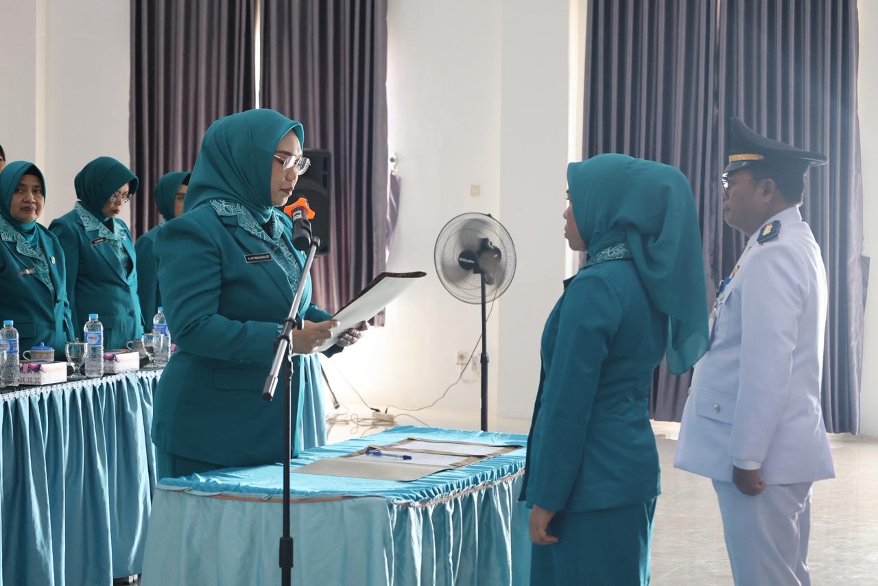 Ketua TP PKK Tanbu Kukuhkan Ketua TP PKK Kecamatan Kusan Hulu