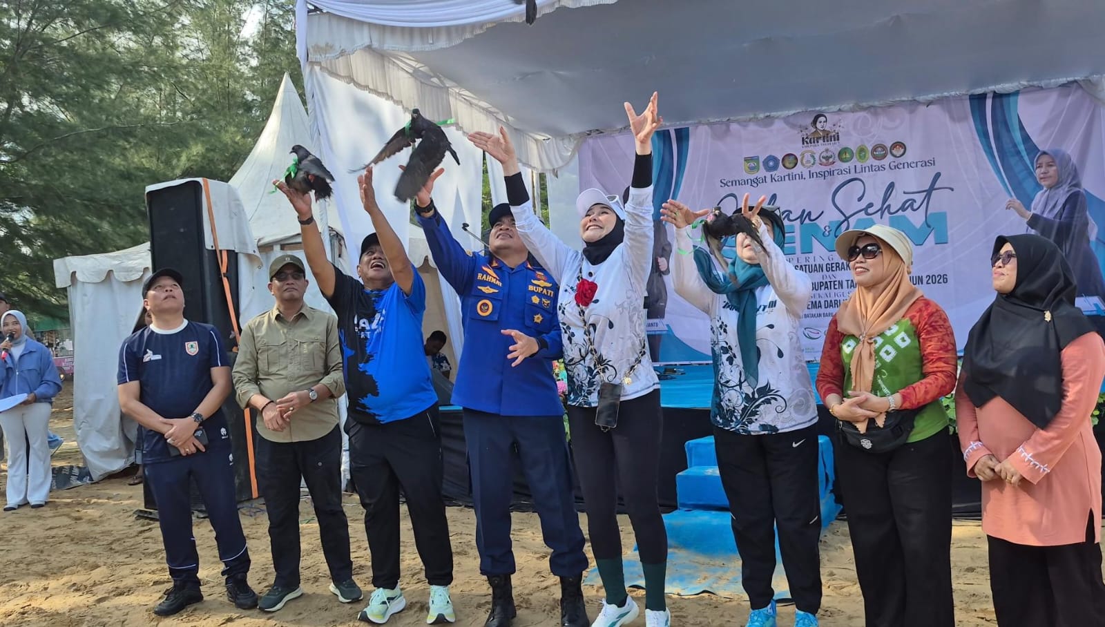 GEMA DARLING Tala Diluncurkan di Pantai Batakan, Ajak Pelajar Lawan Ketergantungan Gadget dan Peduli Lingkungan