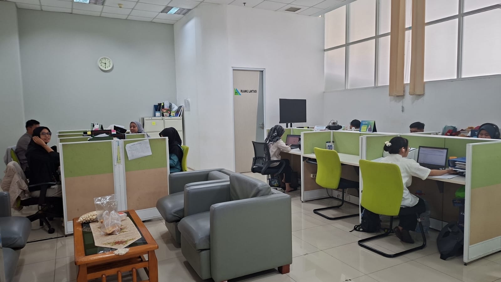 WFH Perdana ASN KemenPPPA, Titi Eko Rahayu Pastikan Layanan Publik Tetap Optimal