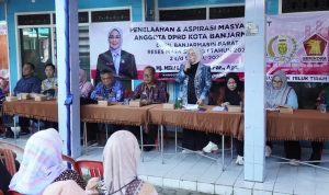 Reses di Teluk Tiram, Warga Minta Hj Neli Prioritaskan Normalisasi Sungai