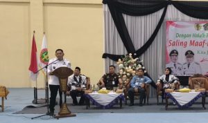 Hadiri Halalbihalal PGRI, Bupati HST Tekankan Peran Guru dalam Kemajuan Daerah
