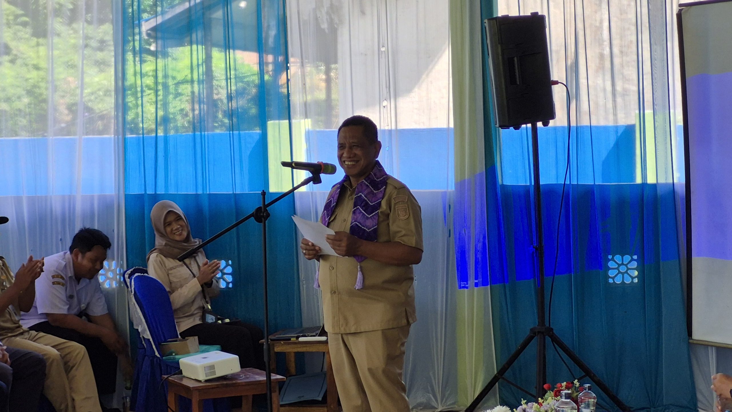 Bukan Hanya Predikat Juara, Wabup Sentil Esensi Penilaian TPK2D di Desa Damar Lima Tanah Laut