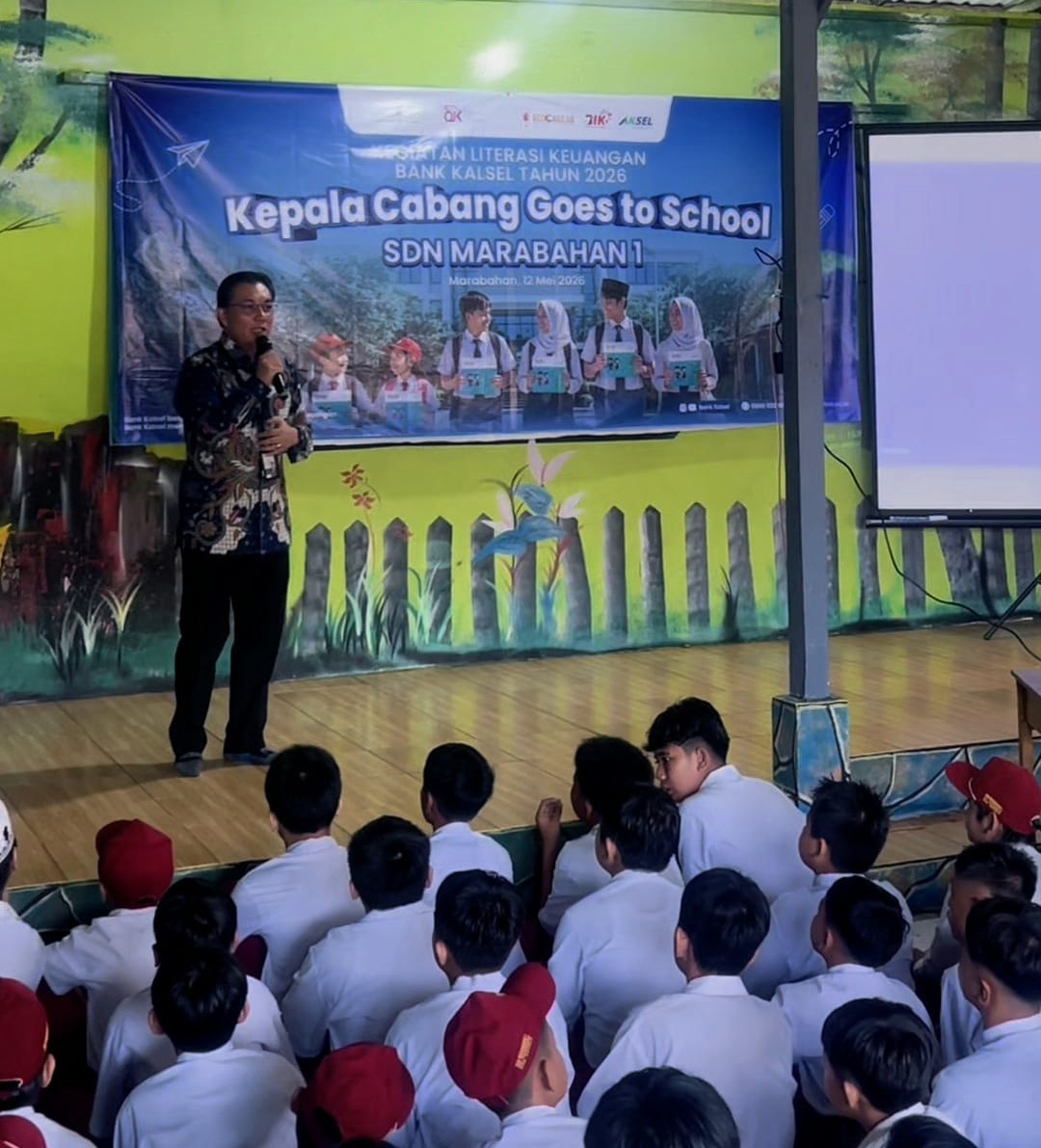 Meriahkan Hardiknas 2026, Bank Kalsel Cabang Marabahan Gelar "Kepala Cabang Goes To School" di SDN Marabahan 1