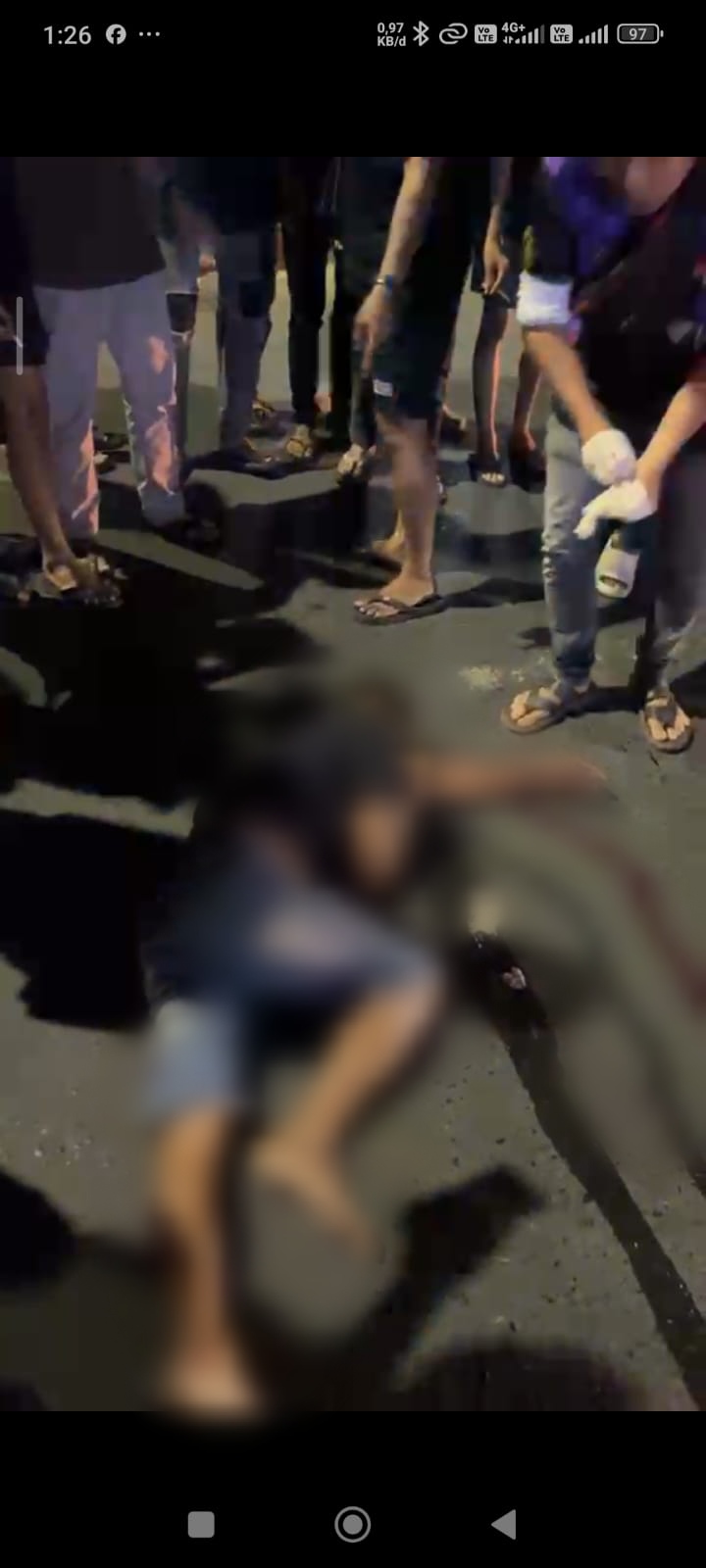 Laka Lantas di Jalan A. Yani Km. 5 Banjarmasin, Seorang Pria Terkapar Bersimbah Darah
