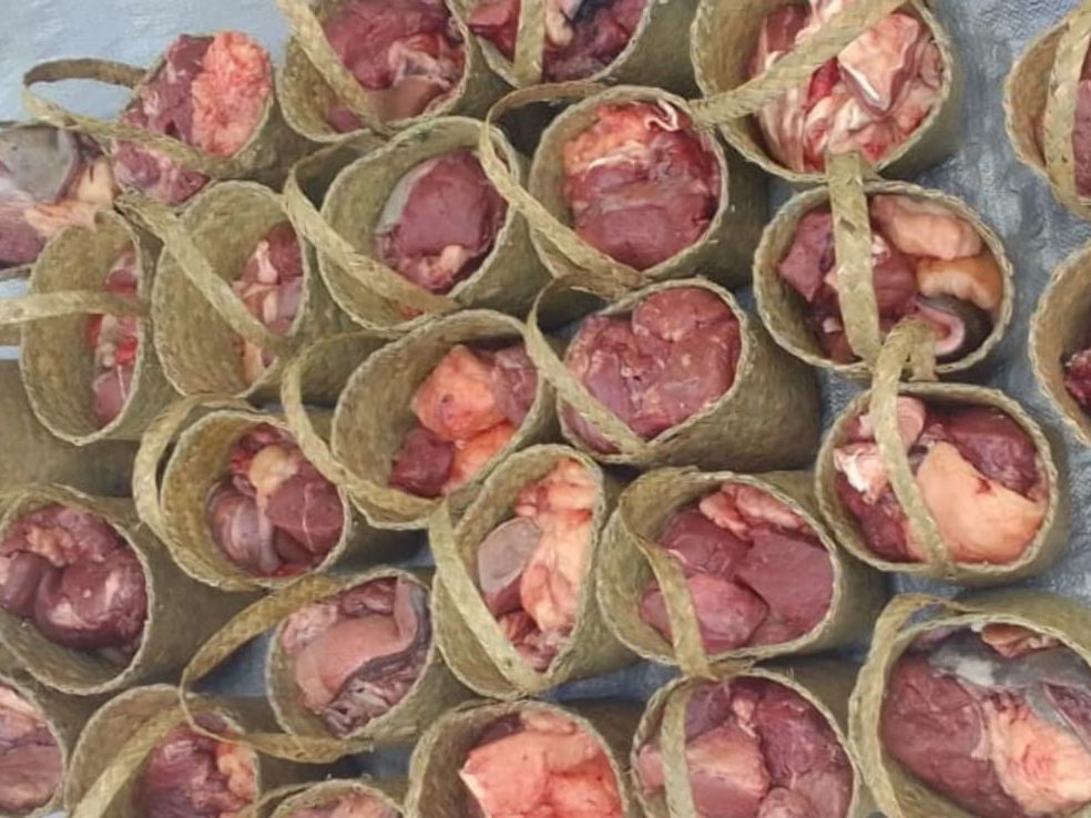 Kurangi Sampah Plastik Saat Idul Adha, DLH HST Ajak Gunakan Bakul Purun untuk Daging Kurban
