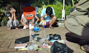 botol minuman keras kosong, alkohol oplosan, kaleng lem2