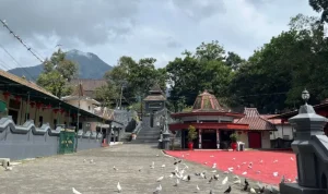 makam gunung kawi