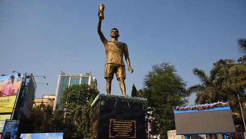 Tak Cuma Cedera Jelang Piala Dunia 2026, Patung Raksasa Messi di India Akan Dirobohkan