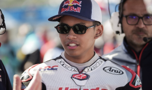 Pembalap Moto3 Indonesia Veda Ega tampil gemilang dengan finish di urutan 8 meski start dari posisi 21 ajang MotoGP Catalunya 2026, Minggu (17/5/2026). (Wartabanjar.com/Veda_54)