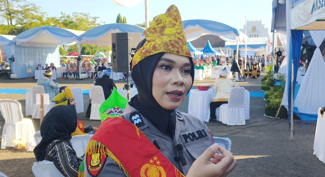Baru Tiga Kali Latihan, Polwan HST Berani Tampil di Lomba Madihin Polda Kalsel