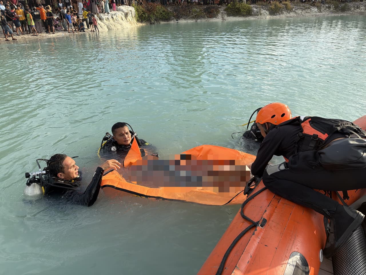 Remaja Ditemukan Tenggelam di Danau Biru Banjar, Basarnas Ungkap Proses Pencarian