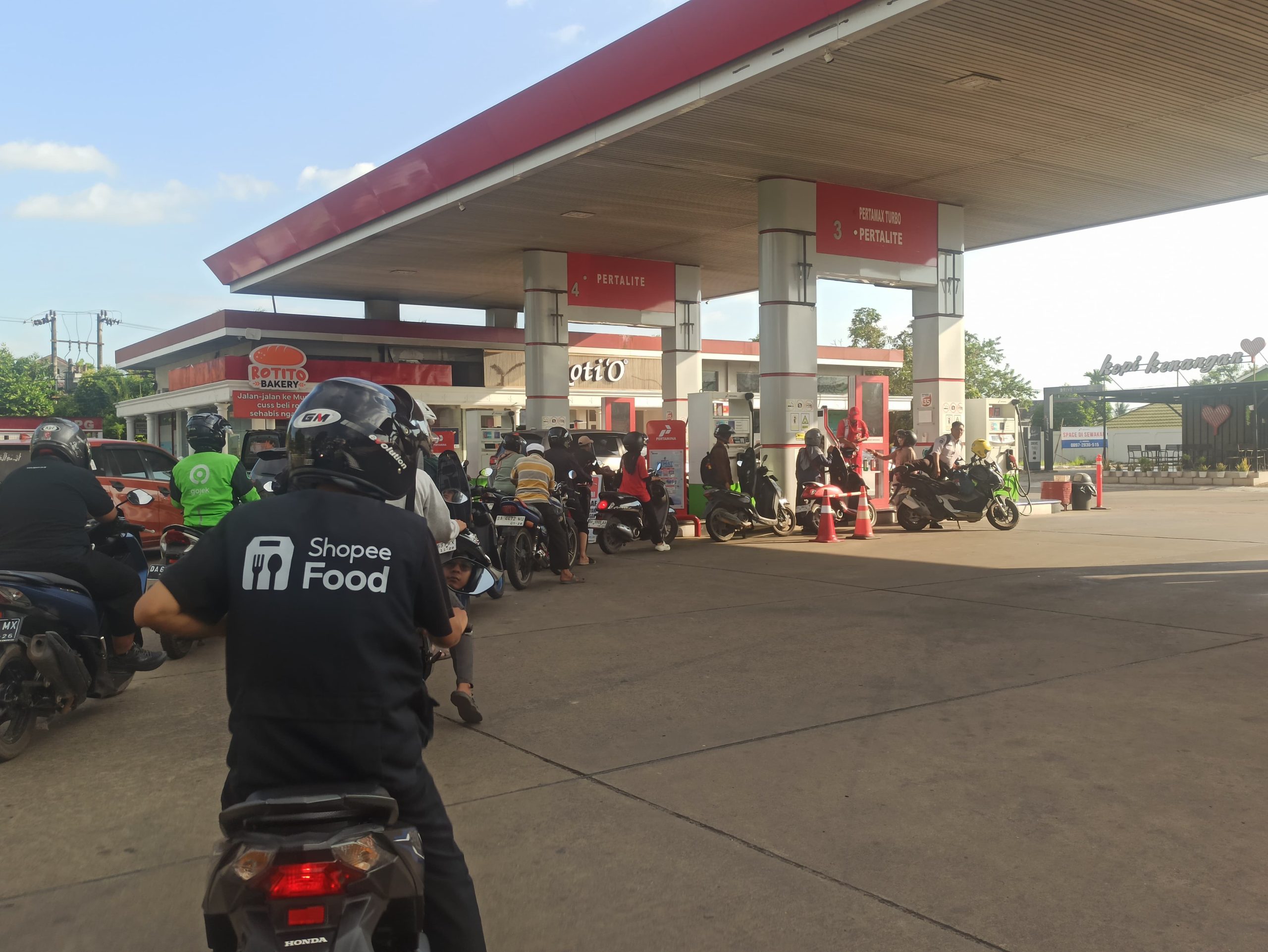 Harga Pertamax di Kalsel Naik Jadi Rp 17 Ribu, Warga Banjarbaru Khawatir Pertalite Langka