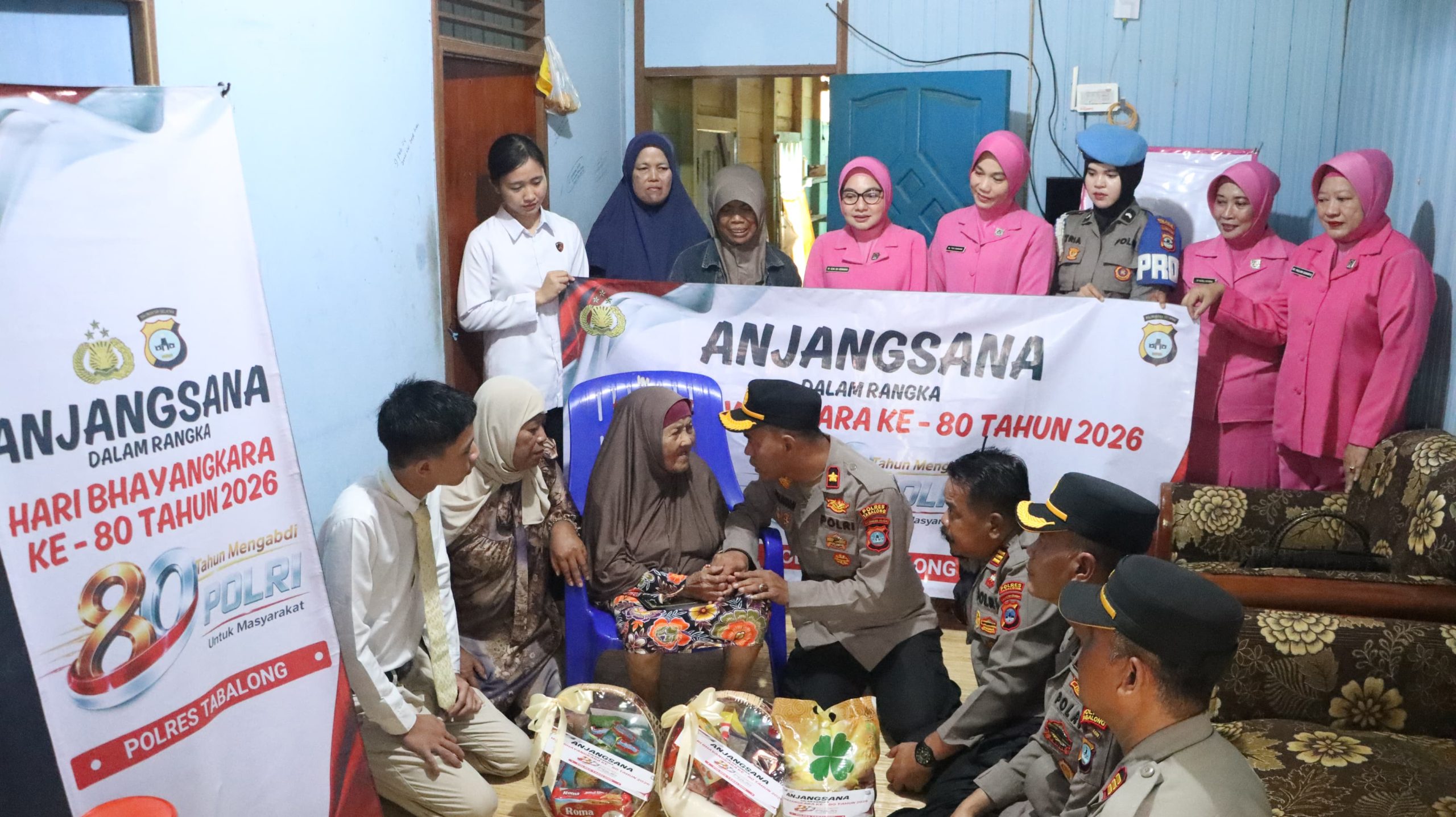 Hari Bhayangkara ke-80, Polres Tabalong Salurkan Tali Asih kepada Purnawirawan dan Warakawuri