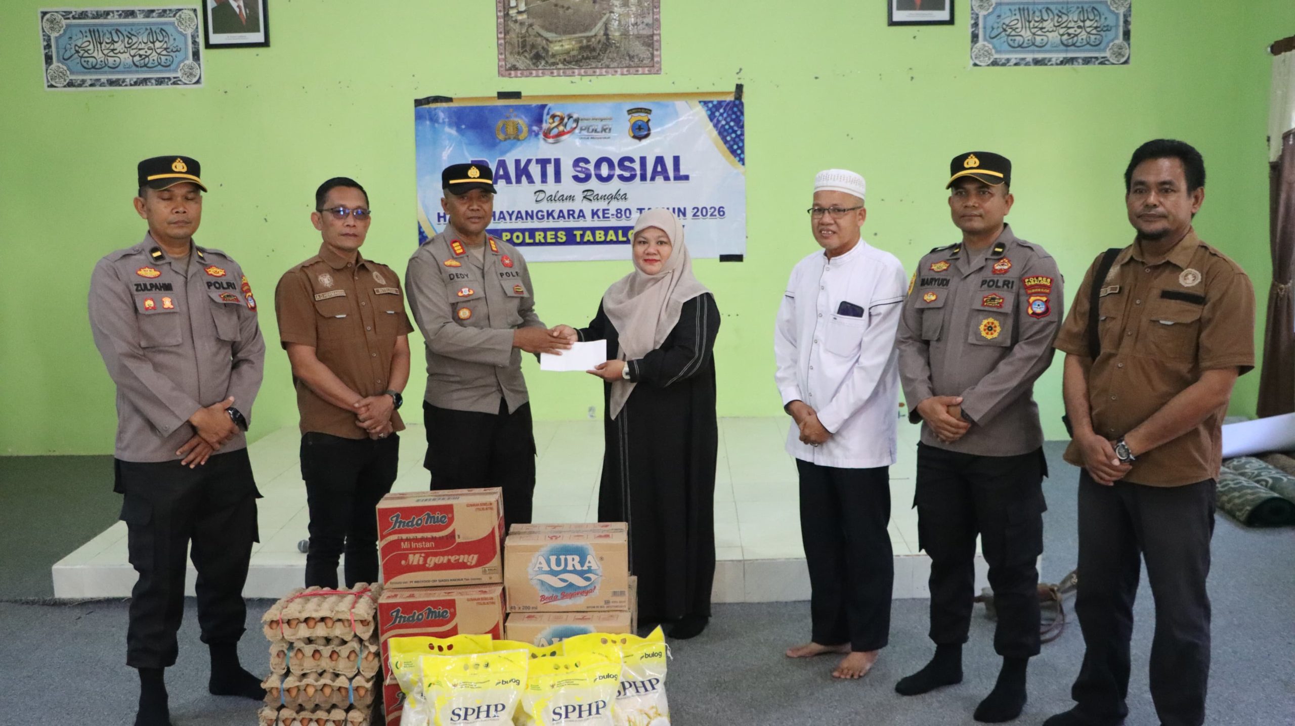 Hari Bhayangkara ke-80, Polres Tabalong Salurkan Bantuan Sosial ke Panti Asuhan dan Warga