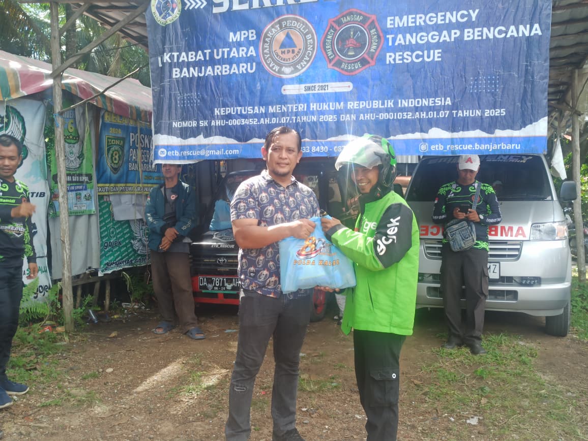 Hari Bhayangkara ke-80, Polres Banjarbaru Salurkan 30 Paket Sembako ke ETB Rescue