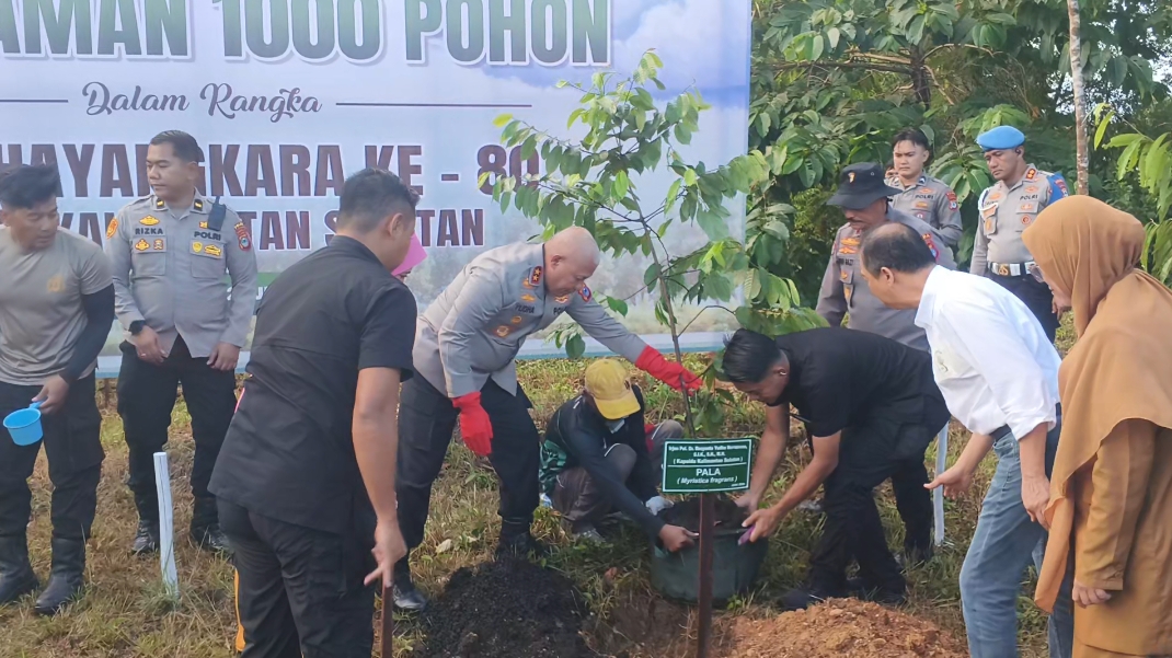 Polda Kalsel Tanam 1.000 Pohon di Sejumlah Lokasi, Taman Kehati Jadi Salah Satunya