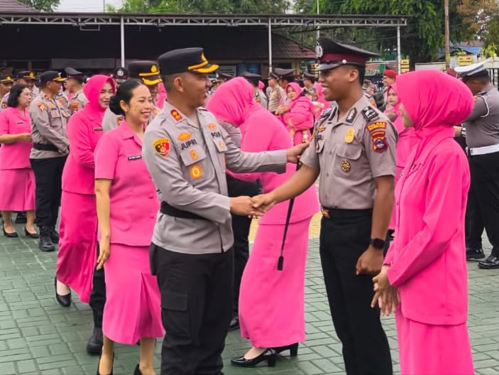 Kapolres Hulu Sungai Tengah kenaikan pangkat