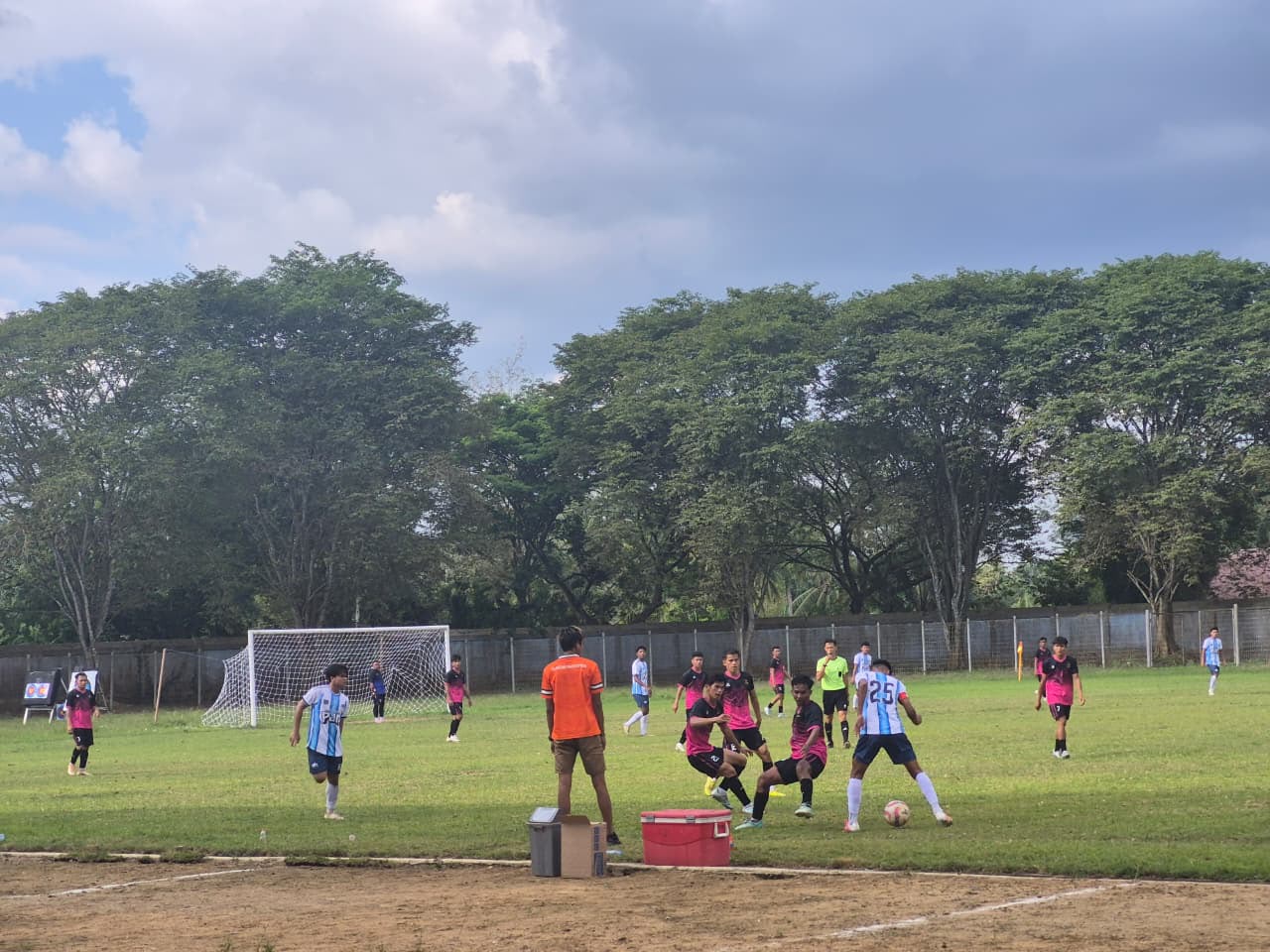 Kartu Merah Hingga Adu Penalti, Polres HST A Pastikan Tiket 16 Besar Bupati HST Cup 2026