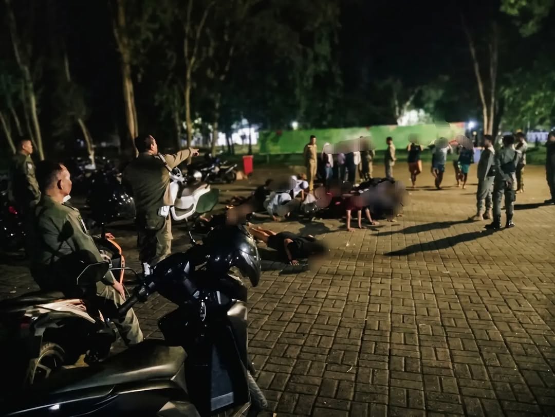 Satpol PP Tanah Laut Amankan Remaja Pesta Miras Oplosan di RTH Kijang Mas Pelaihari