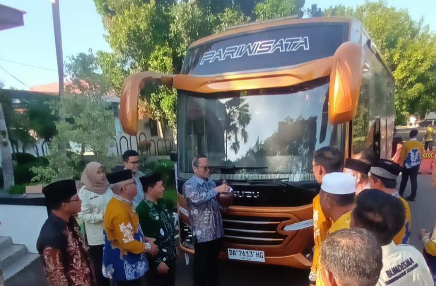 14 Desa di Muara Uya Tabalong Resmikan Usaha Rental Bus Bersama, Modal dari Dana Desa Capai Rp1,2 Miliar