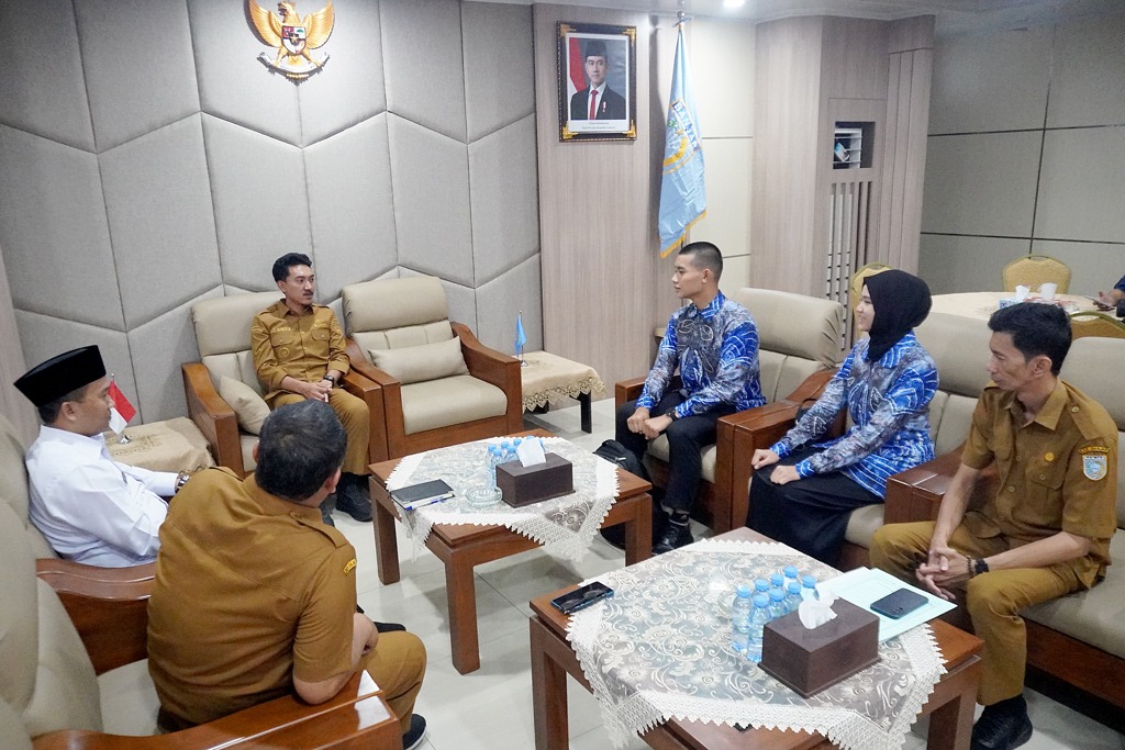 Audiensi dengan Bupati, Dua Pelajar Kabupaten Banjar Siap Wakili Kalsel di Paskibraka Nasional